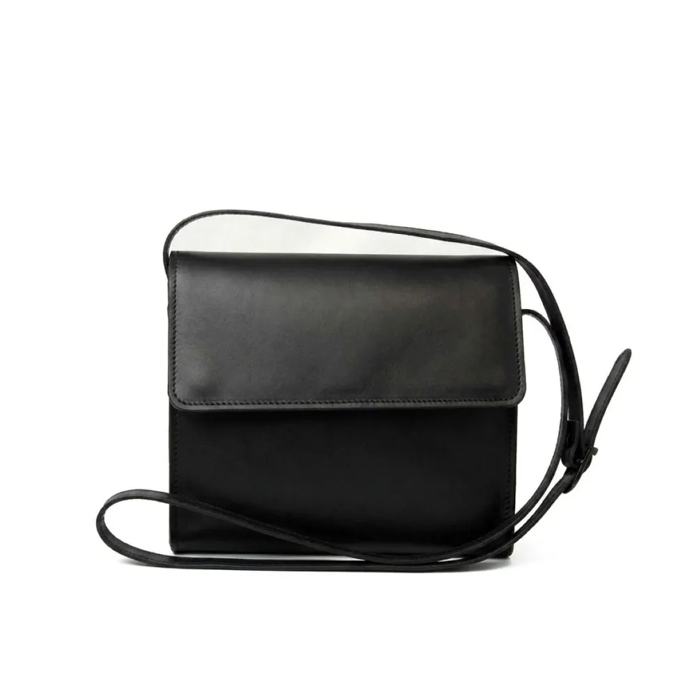 Shoulder bag in full grain calfskin - Black